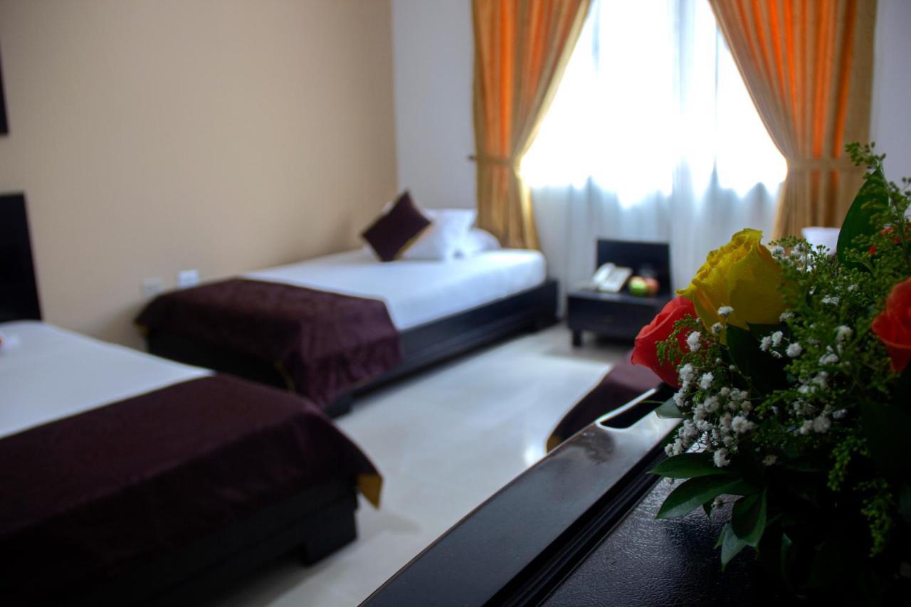 Hotel Plazuela San Ignacio Medellin Bagian luar foto