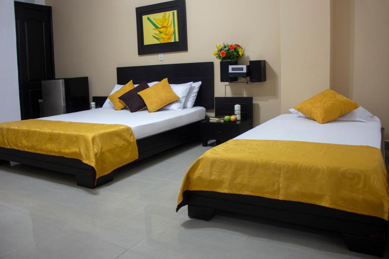 Hotel Plazuela San Ignacio Medellin Bagian luar foto