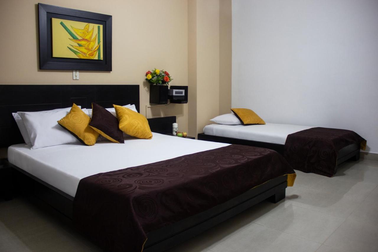 Hotel Plazuela San Ignacio Medellin Bagian luar foto