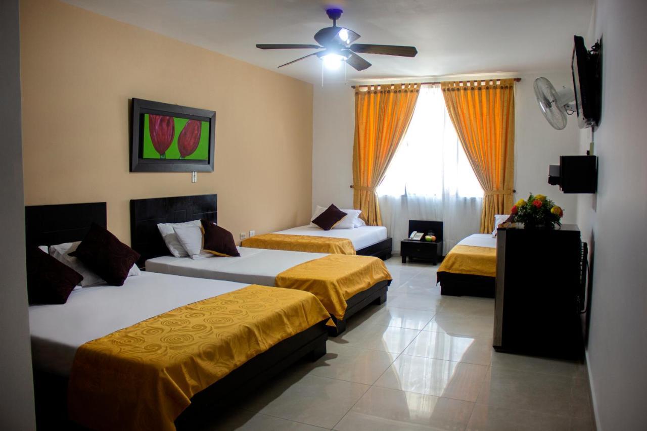 Hotel Plazuela San Ignacio Medellin Bagian luar foto