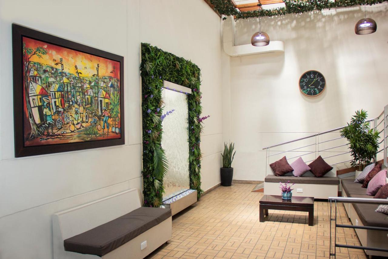 Hotel Plazuela San Ignacio Medellin Bagian luar foto