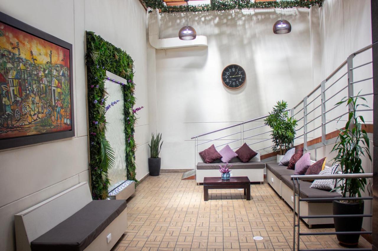 Hotel Plazuela San Ignacio Medellin Bagian luar foto
