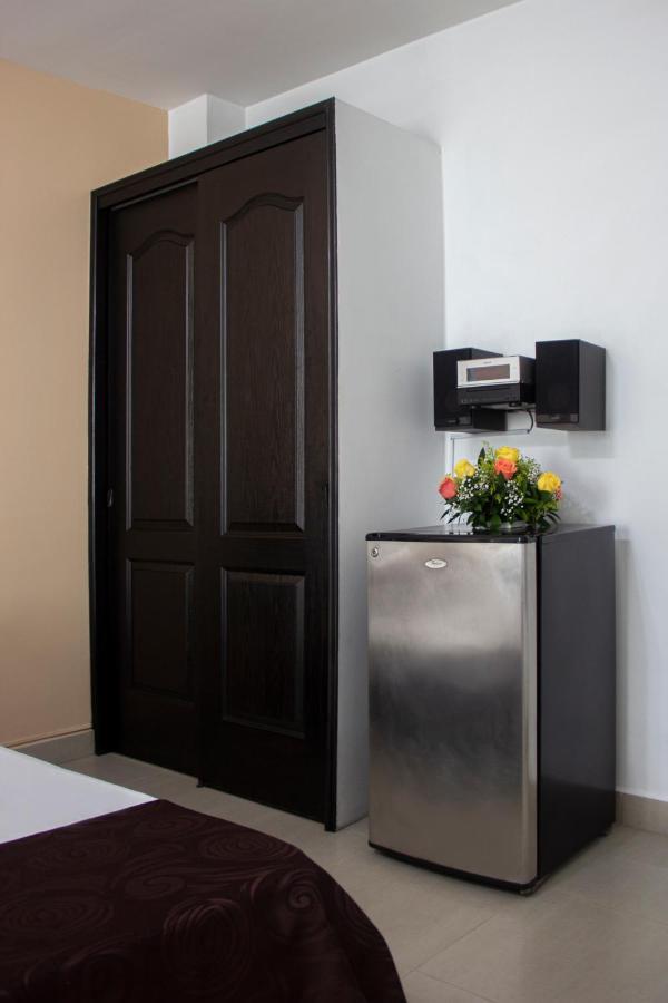 Hotel Plazuela San Ignacio Medellin Bagian luar foto