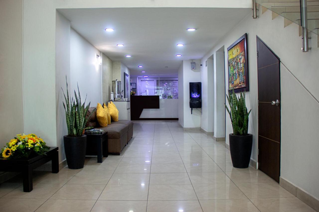 Hotel Plazuela San Ignacio Medellin Bagian luar foto